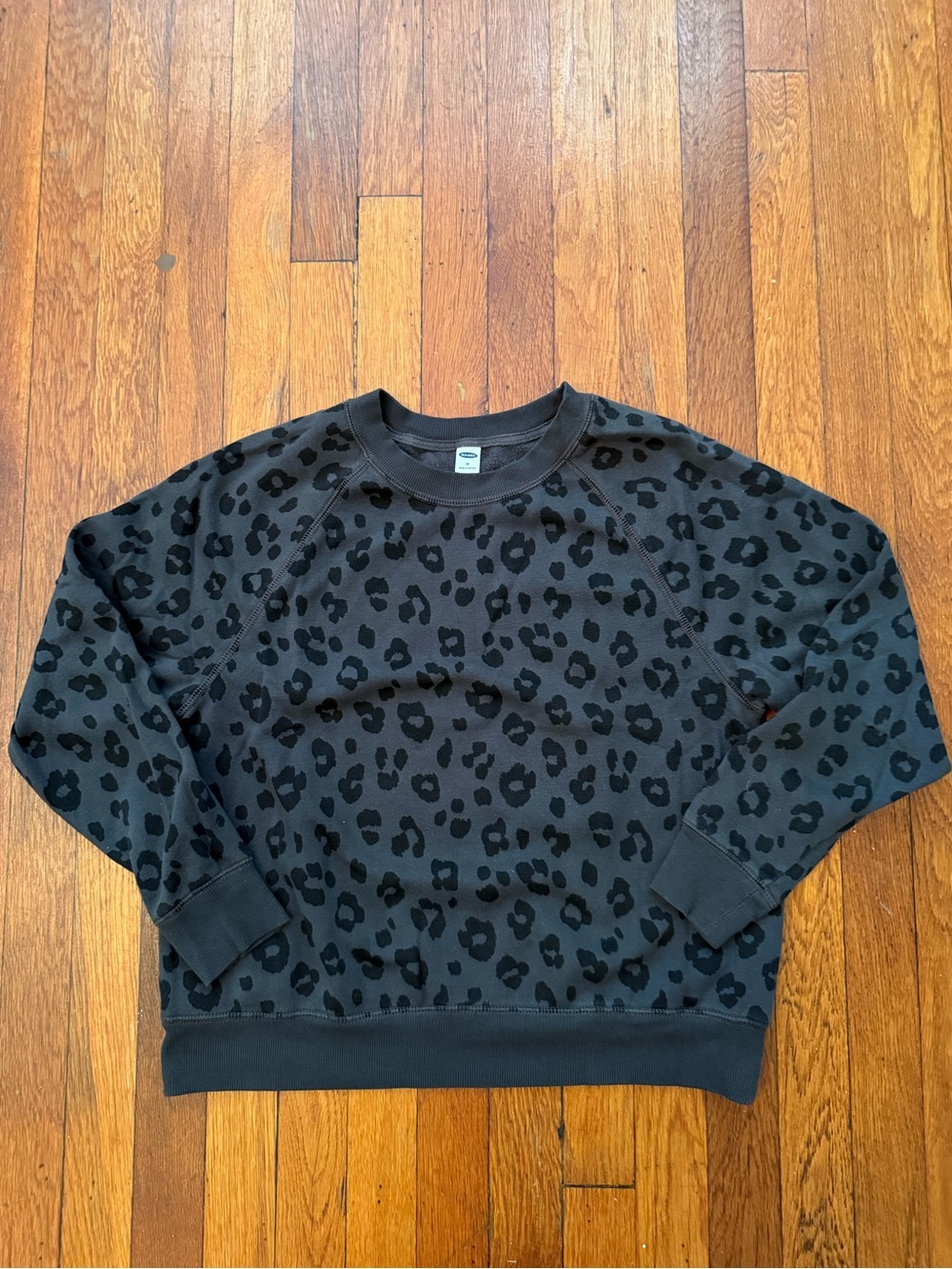 Old Navy Black Leopard Print Crewneck Sweatshirt